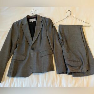 Grey Banana Republic Pant Suit 4/6